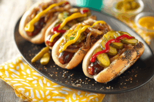 Pflanzliche Hotdogs